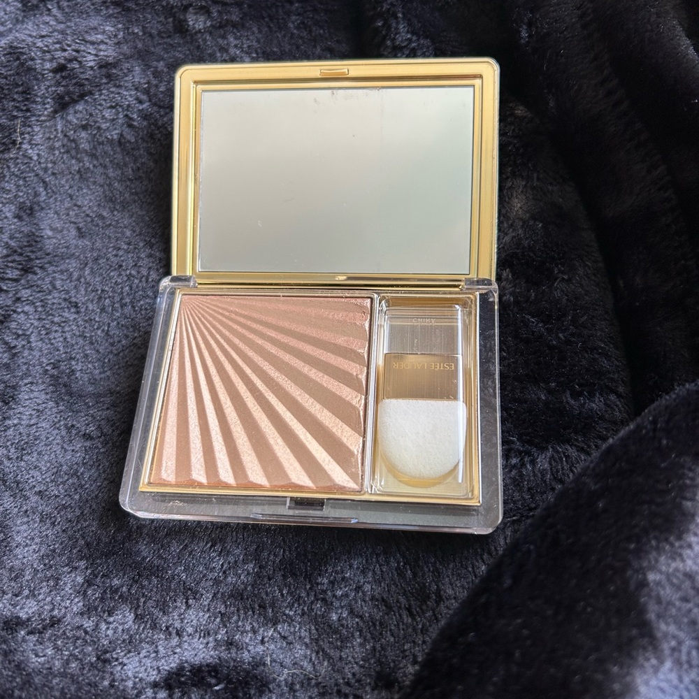 Estée Lauder Heatwave Highlighter-DISCONTINUED